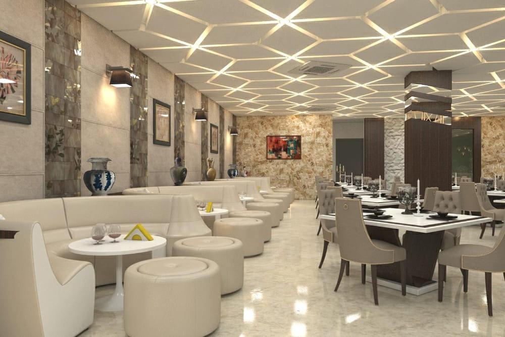 Hotel Yuvraj Grand Jabalpur Exterior foto