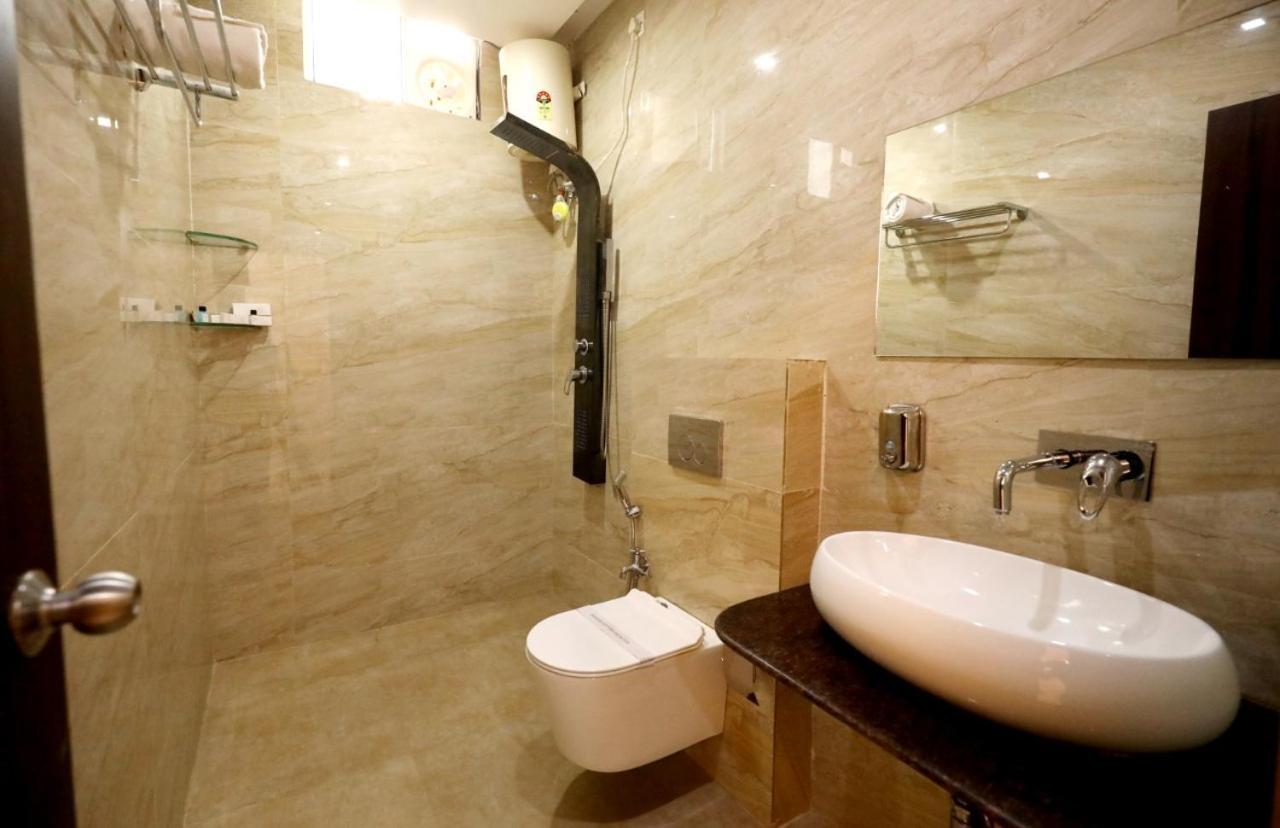 Hotel Yuvraj Grand Jabalpur Exterior foto